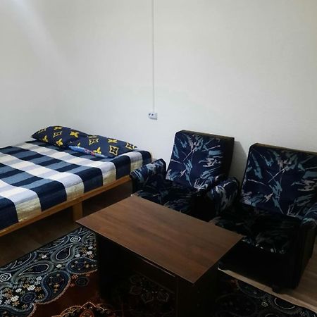 Hotel Атлант à Bichkek Extérieur photo