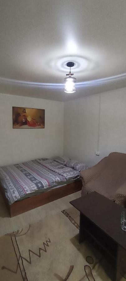 Hotel Атлант à Bichkek Extérieur photo